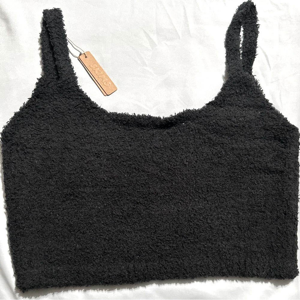 SKIMS NEW 3 tan color crop tops 8 black crop tops